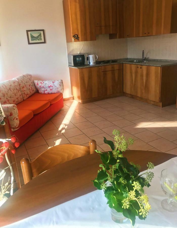 Holidays Home Rivabella Lezzeno Esterno foto